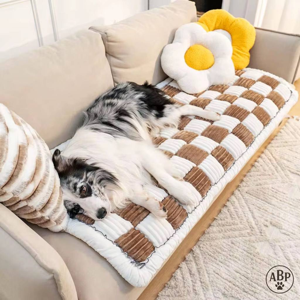 Tapis Moelleux pour Animaux – Coussin Damier Confortable et Design, Idéal Chien & Chat